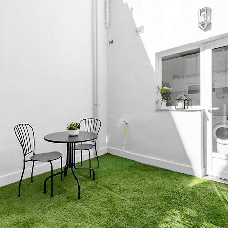 Cozy 2 Bedroom Apartment With Patio Μαδρίτη Εξωτερικό φωτογραφία