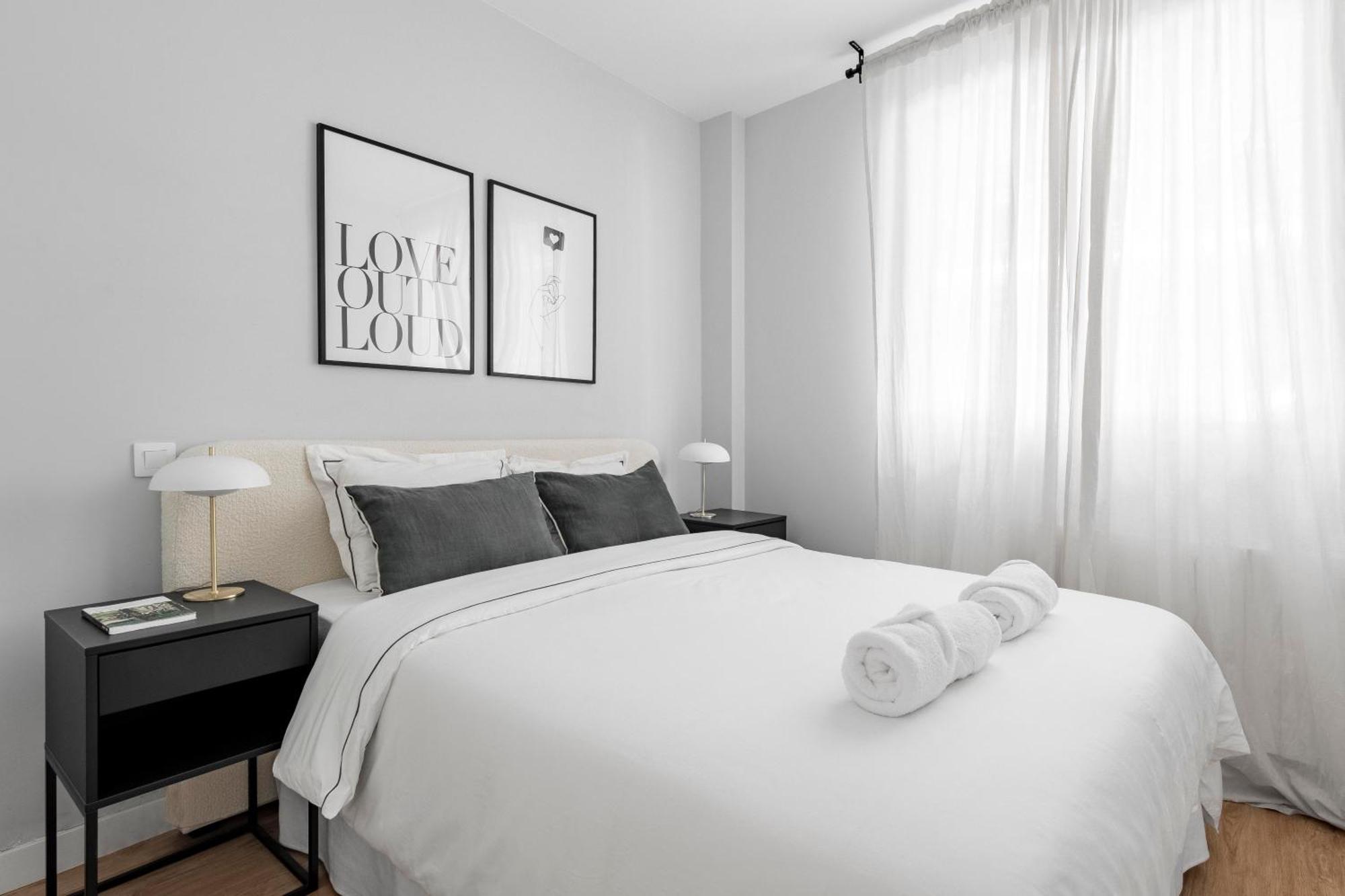 Cozy 2 Bedroom Apartment With Patio Μαδρίτη Εξωτερικό φωτογραφία